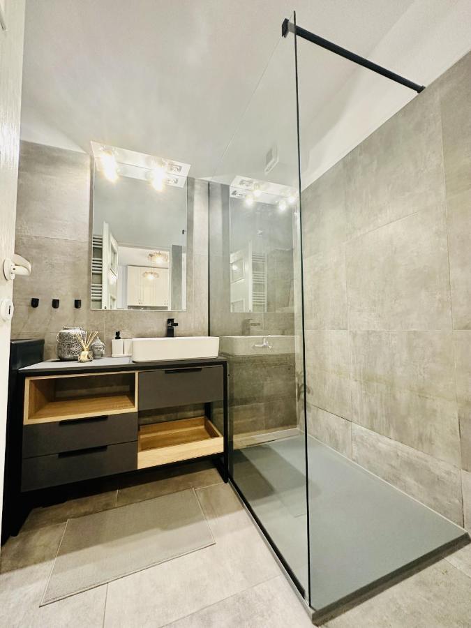 Palfi Apartment With Garden & Parking Cluj-Napoca Ngoại thất bức ảnh