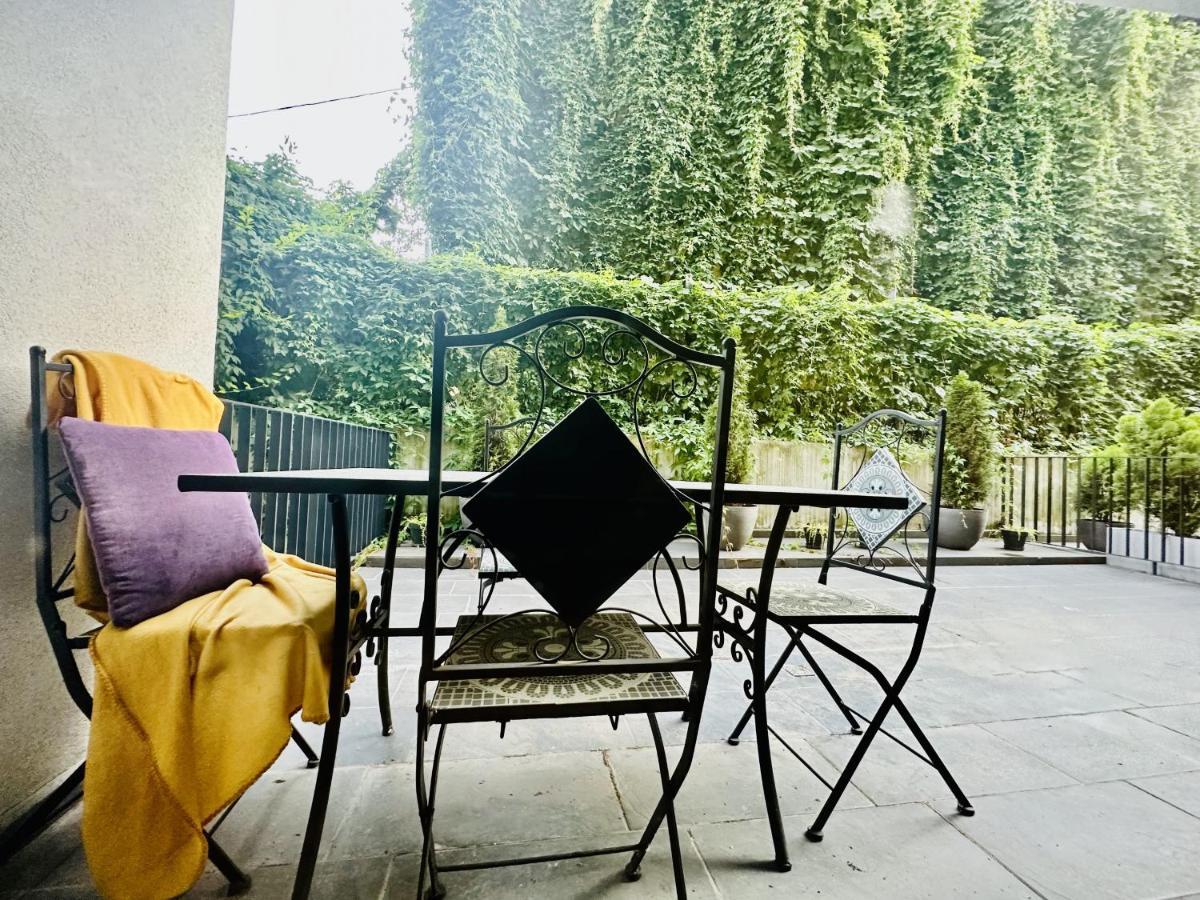 Palfi Apartment With Garden & Parking Cluj-Napoca Ngoại thất bức ảnh
